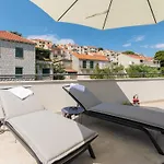 Gloria - One Bedroom With Terrace Apartmán