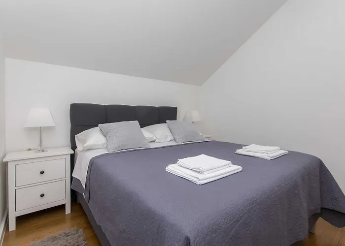 Gloria - One Bedroom With Terrace Apartamento